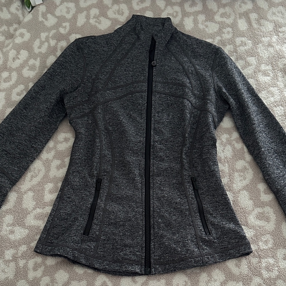 Women's Lululemon Define Jacket Nulu Grey/White Zip Up